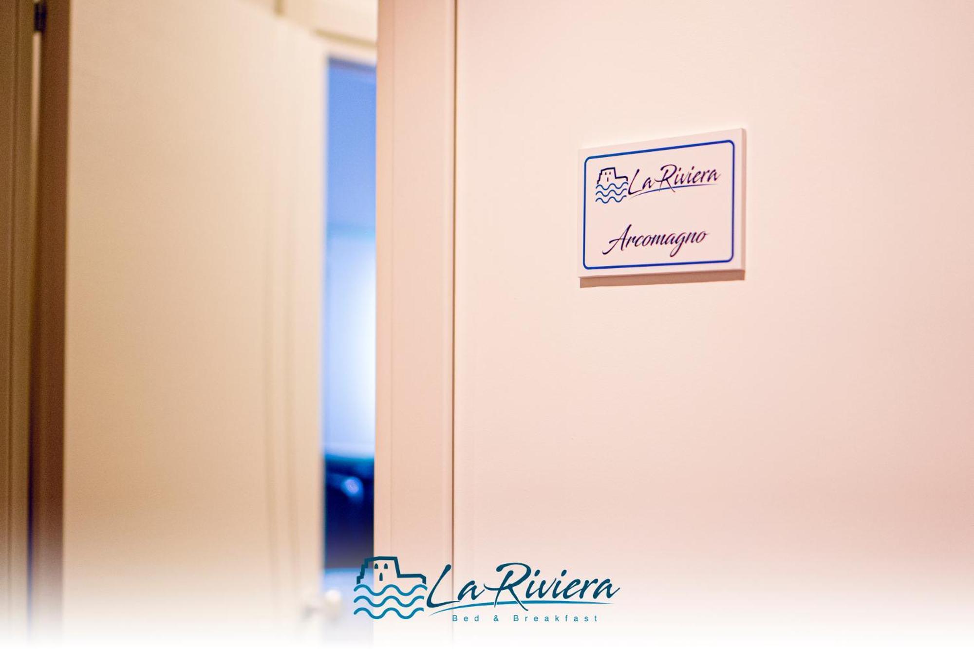 스칼레아 La Riviera B&B 외부 사진