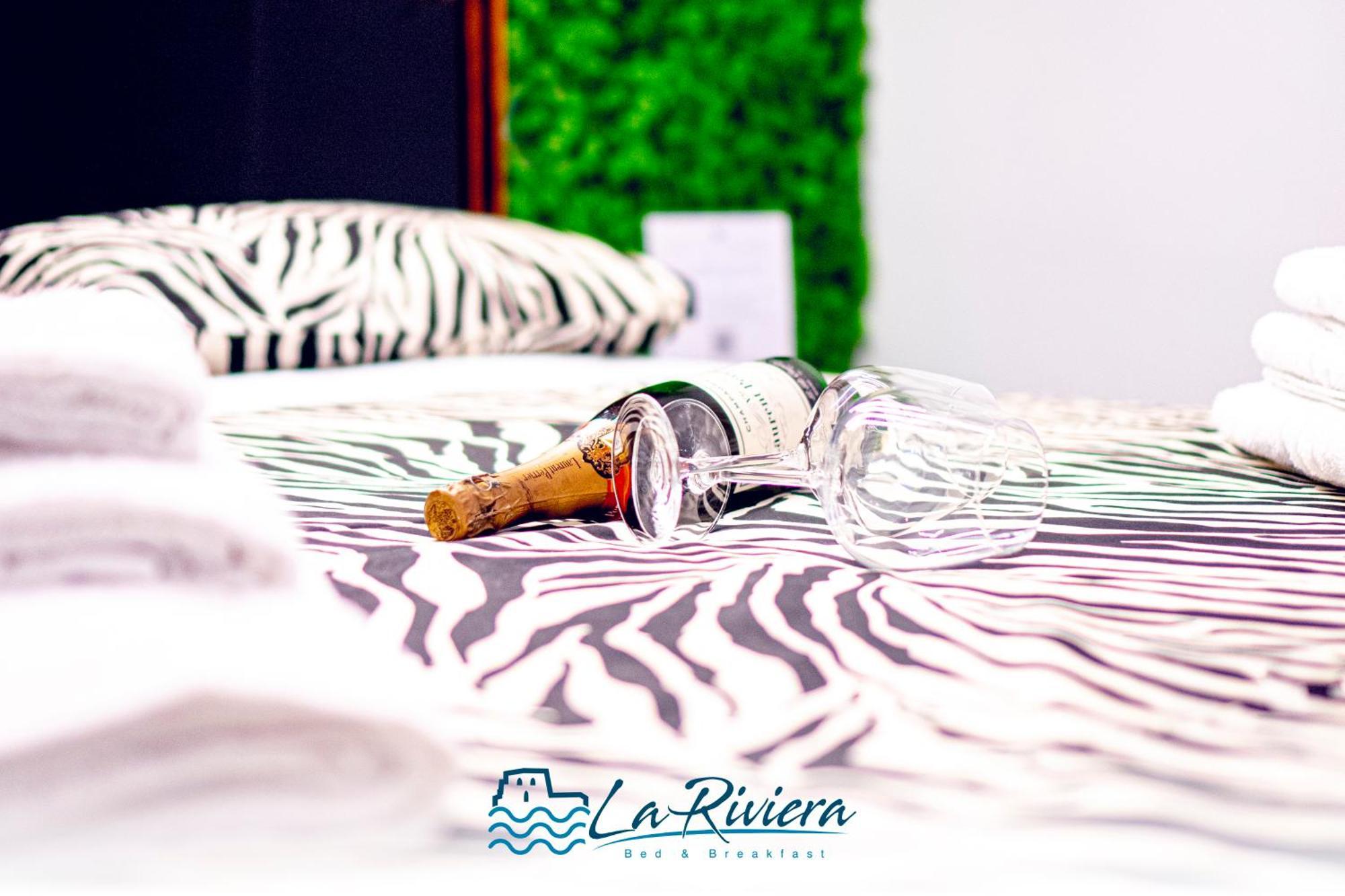 스칼레아 La Riviera B&B 외부 사진